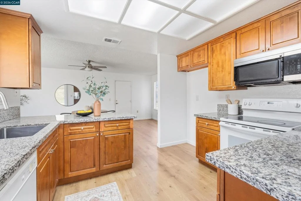 Photo of 3167 Osuna Way