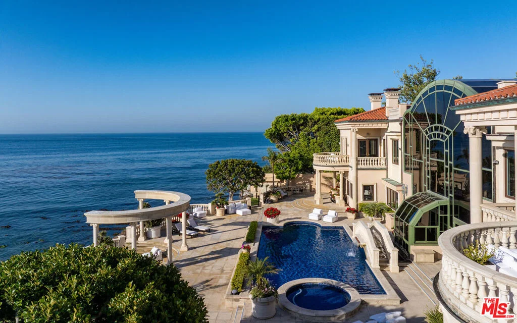 Photo of 28824 Cliffside Drive