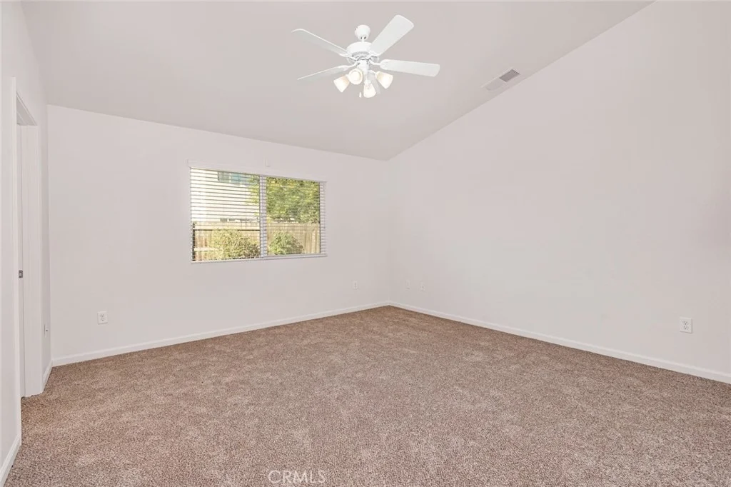 Photo of 2835 N Drake