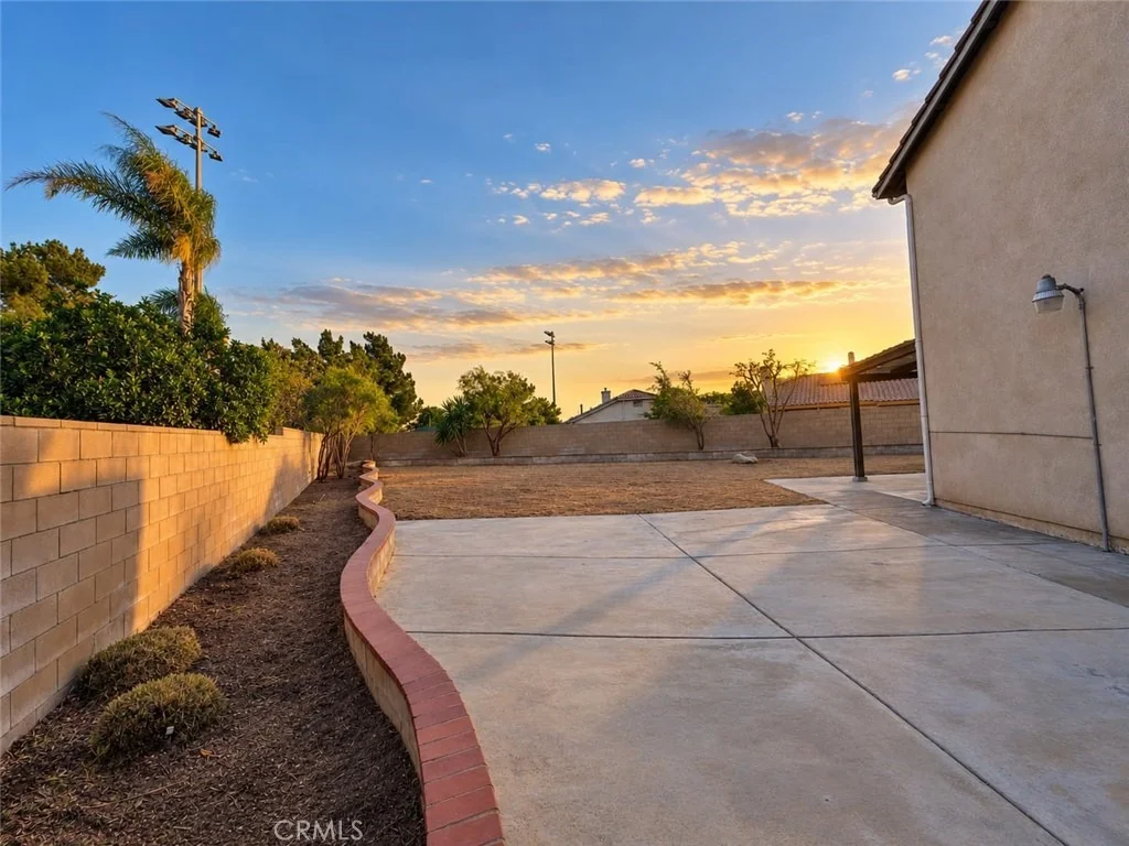 Photo of 15979 Ludlow