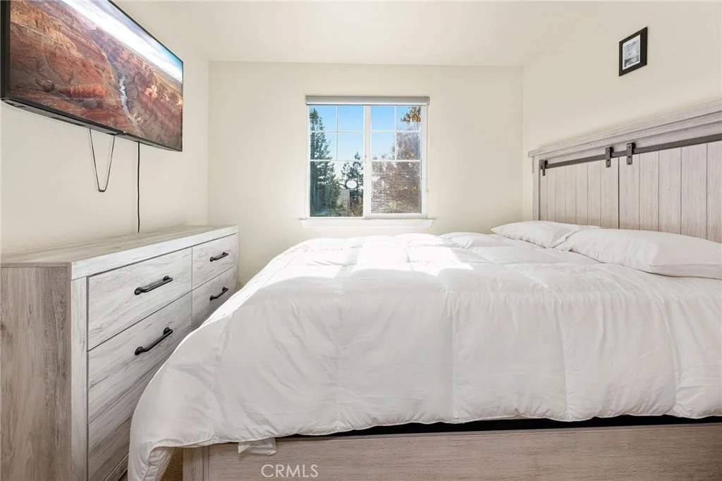Photo of 634 Salomon Dr