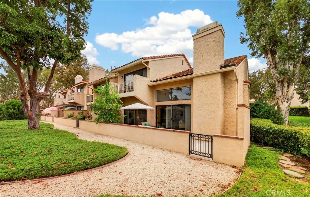 Photo of 636 Colonial Circle