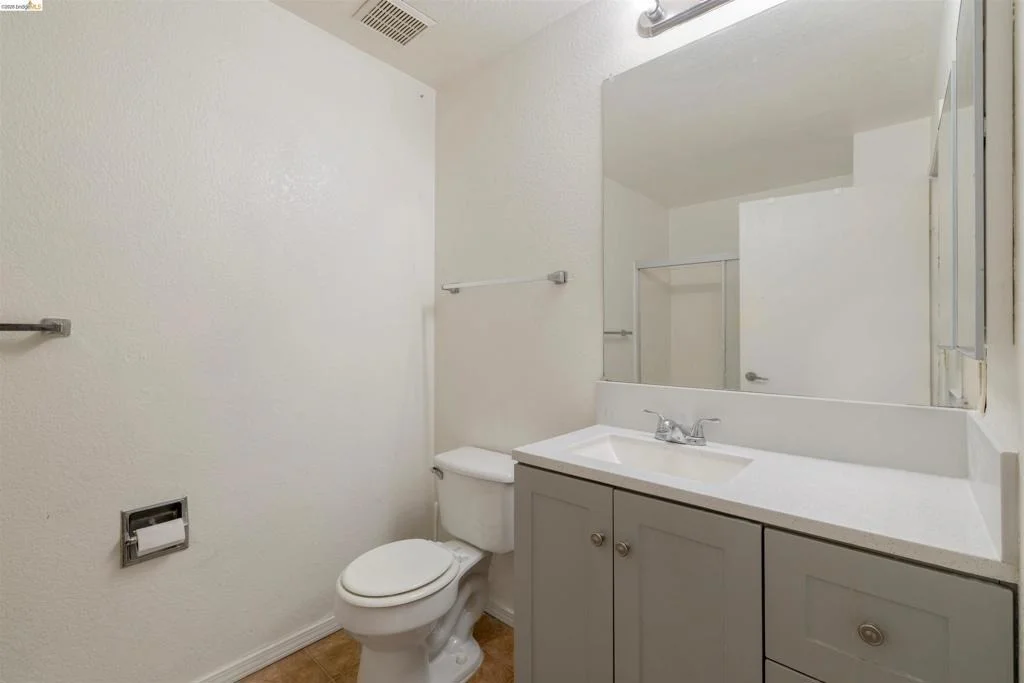 Photo of Unit 121 at 5 Lancaster Cir