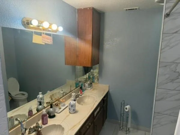 Photo of 267 E N