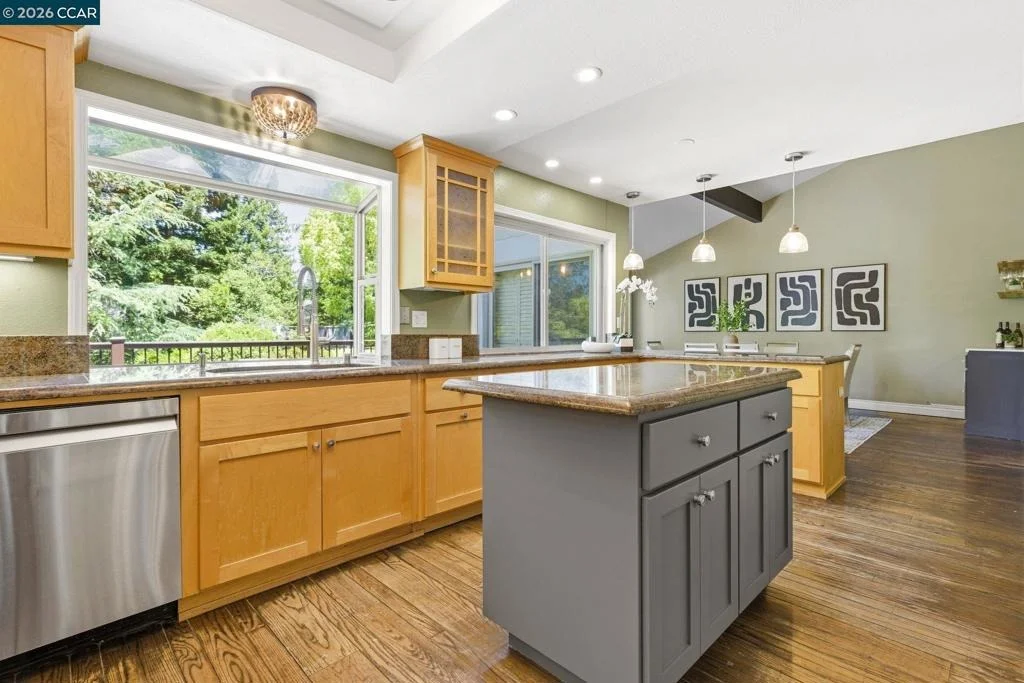 Photo of 1740 Oro Valley Cir