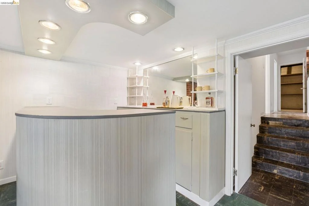 Photo of 765 Euclid Ave