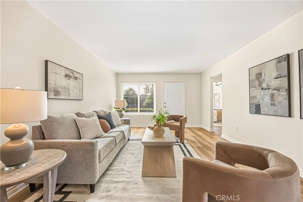 Photo of 1404 Peacock Boulevard