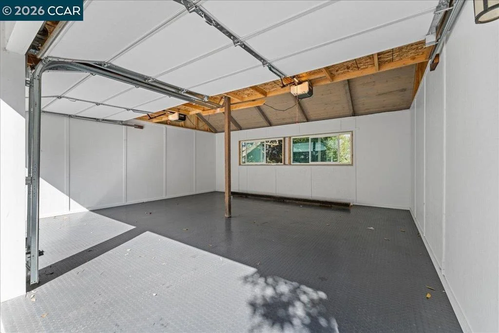 Photo of 757 Bay Rd