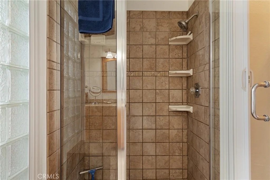 Photo of 2528 Sloan