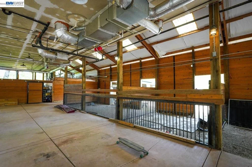 Photo of 6115 Morgan Territory Rd
