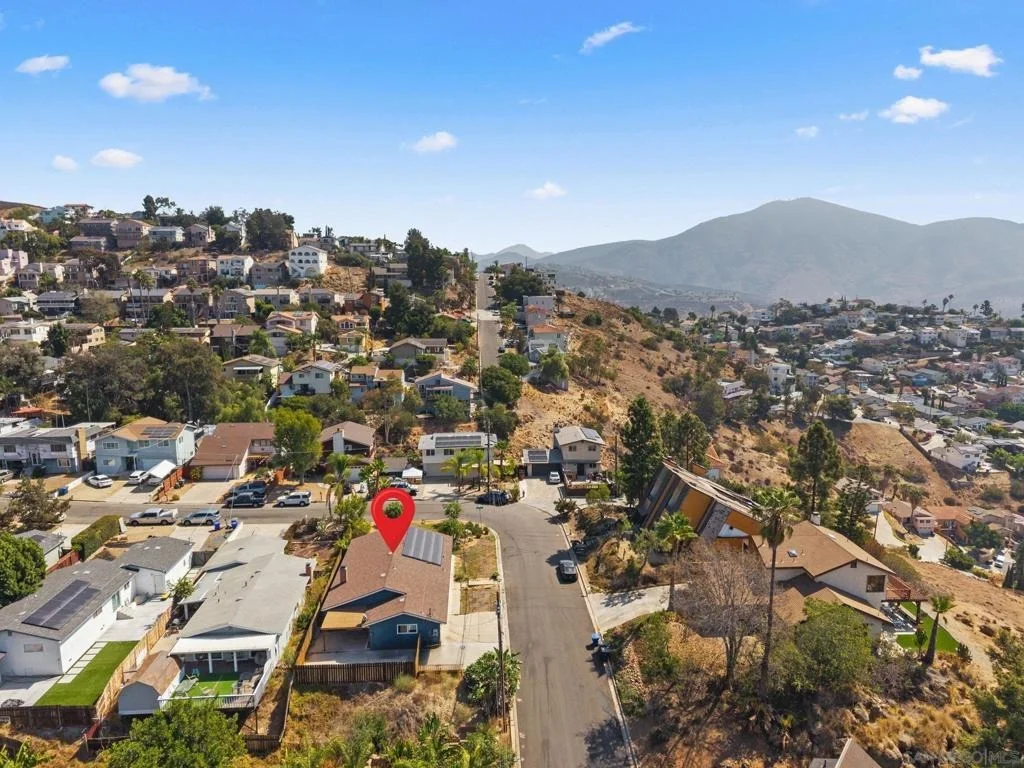 Photo of 9618 Date St