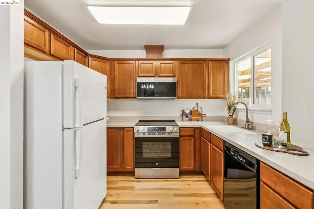 Photo of 50 Sharon Dr