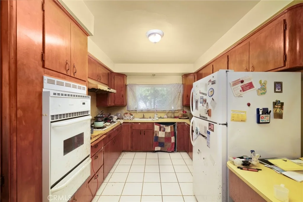 Photo of 1121 Highland Oaks Drive
