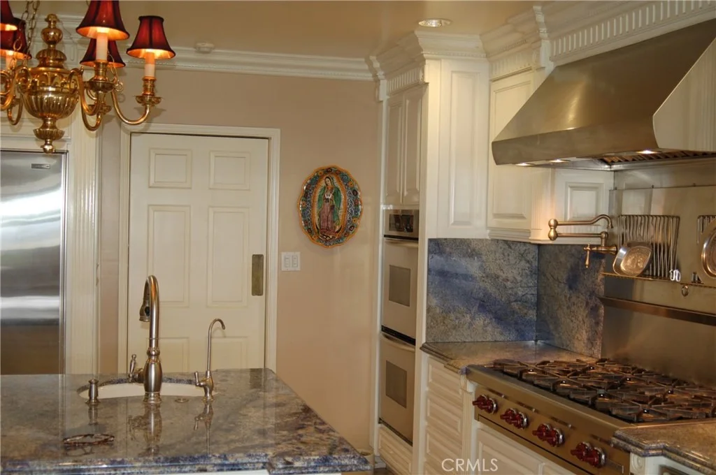 Photo of 13978 Summit Drive