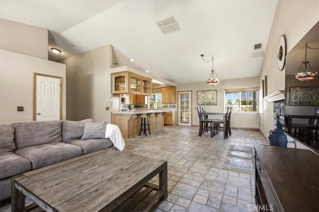 Photo of 1397 Sierra