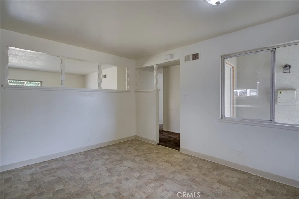Photo of 606 W Albert Street