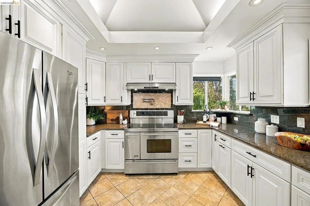 Photo of 866 Alma Place