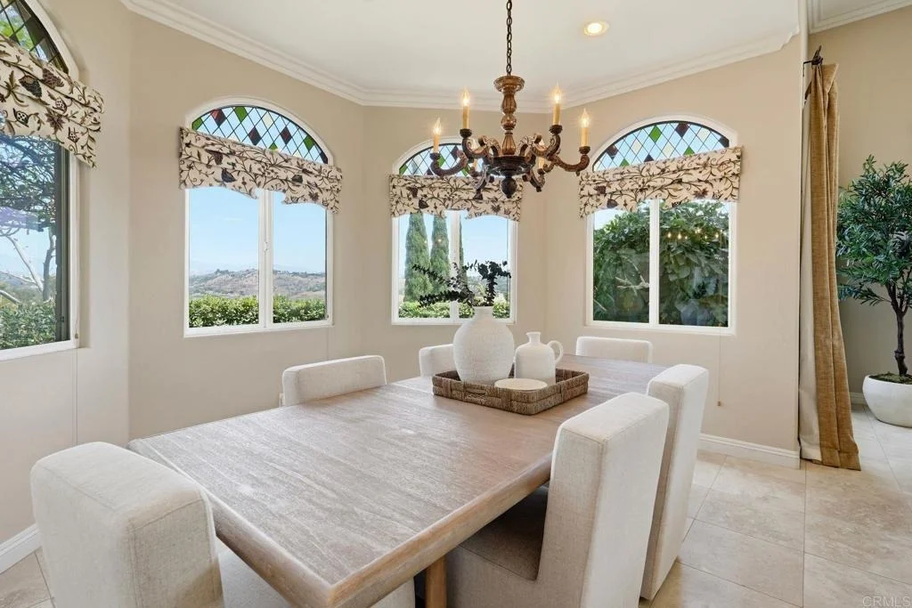 Photo of 2484 Dos Lomas