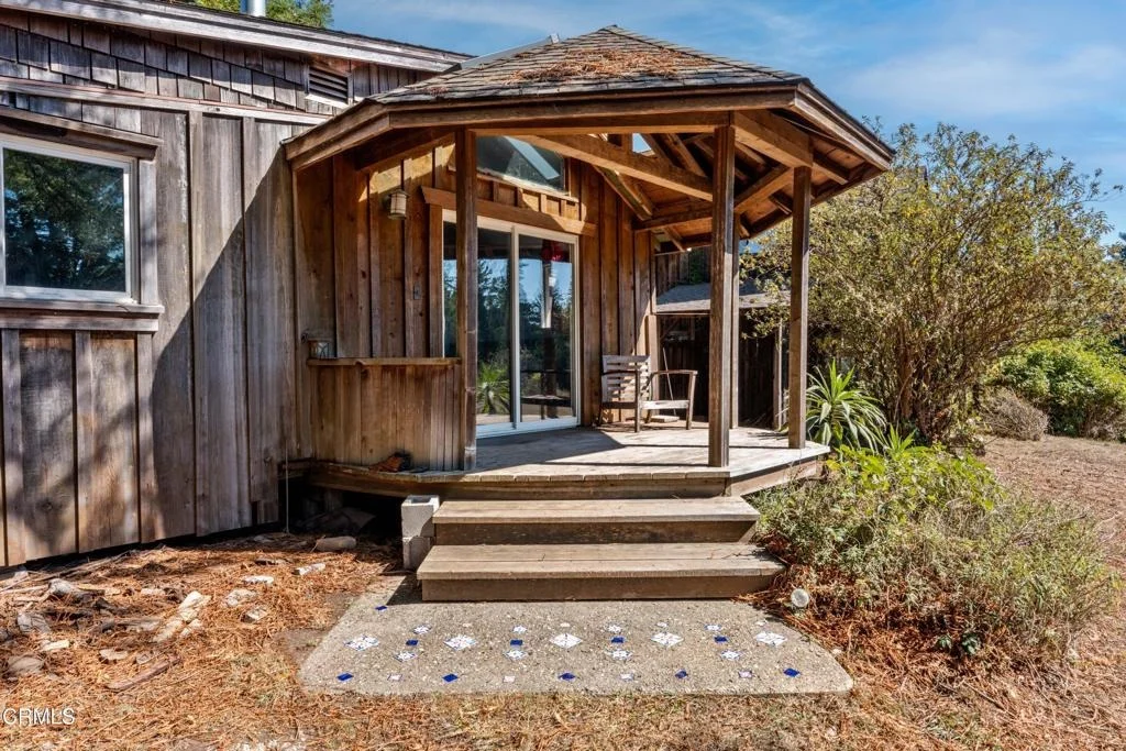 Photo of 28580 Comptche Ukiah Road