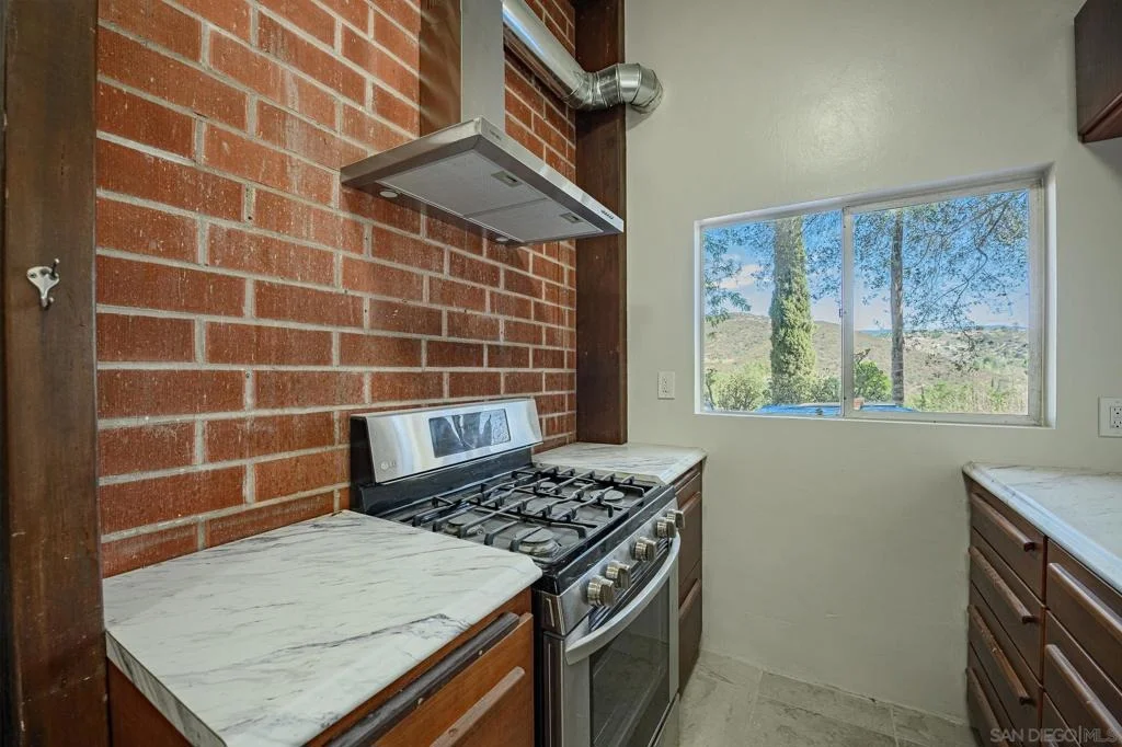 Photo of 14949 Woods Valley