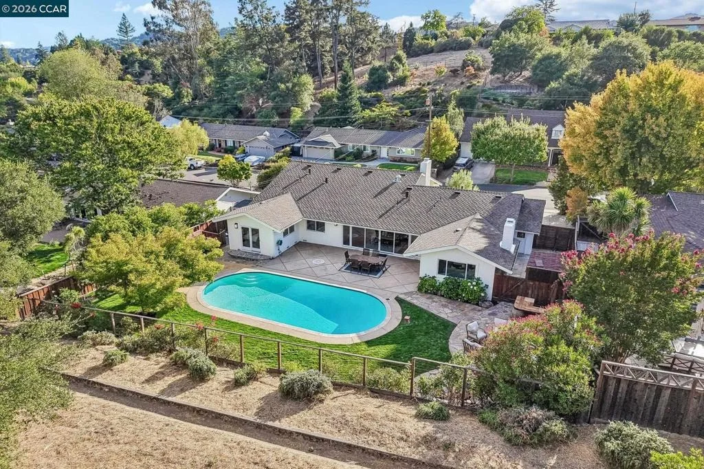 Photo of 49 Corliss Dr