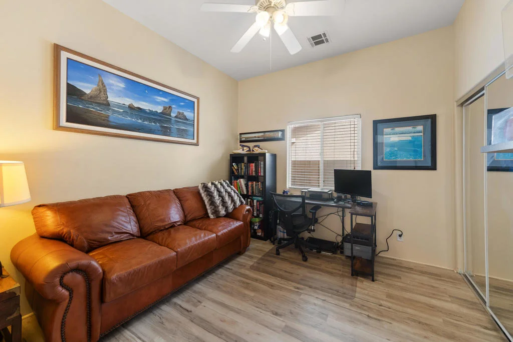 Photo of 53100 Avenida Vallejo