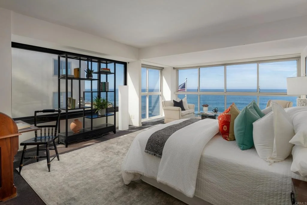 Photo of Unit 5E at 939 Coast Boulevard