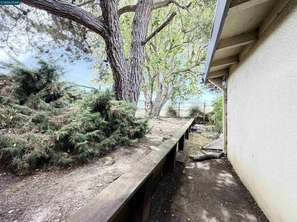 Photo of 4072 Saint James Dr