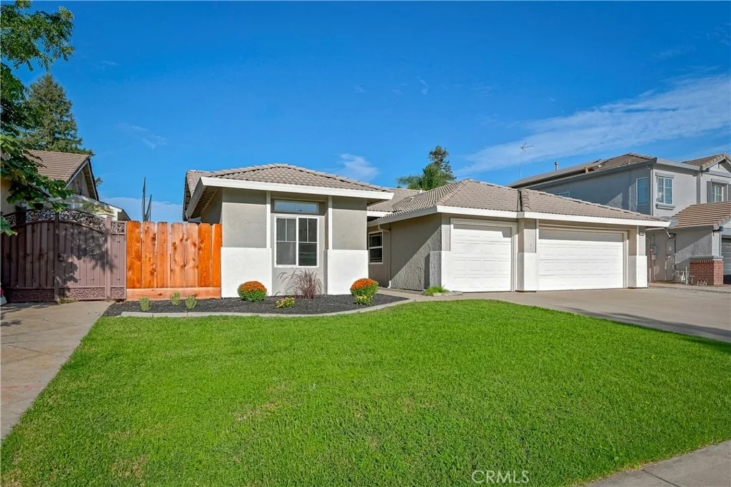 Photo of 1453 Augusta