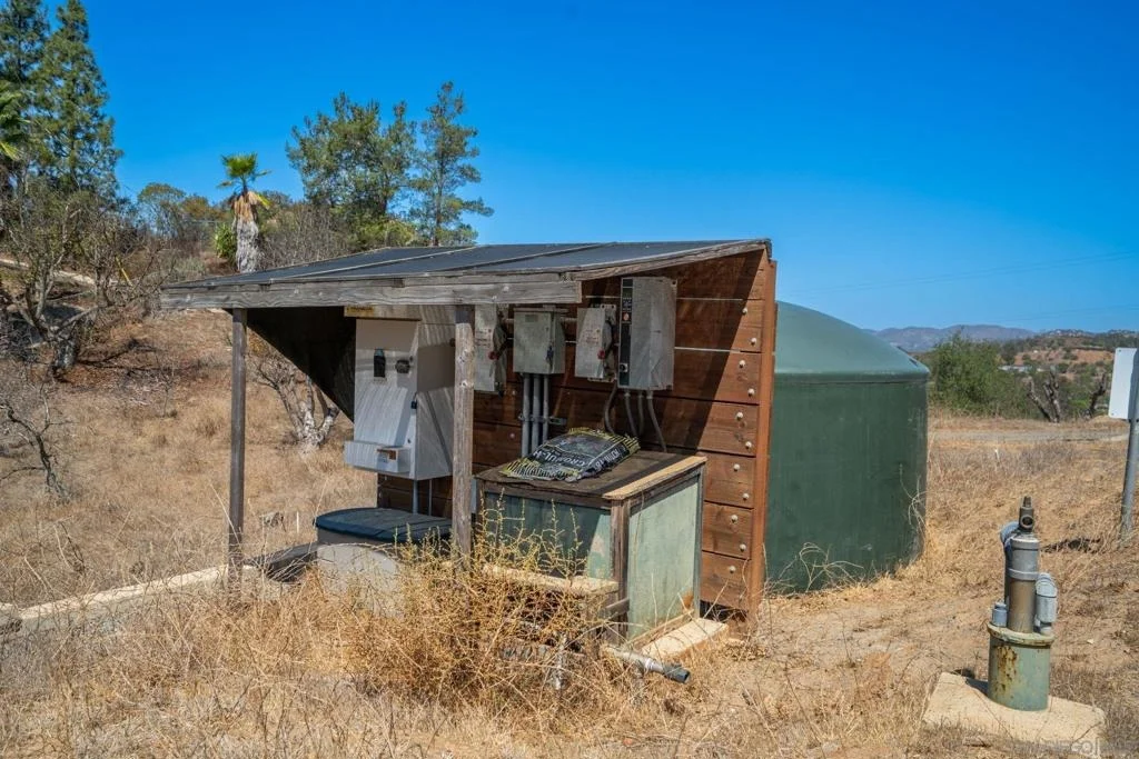 Photo of 2347 Lookout Mountain Rd