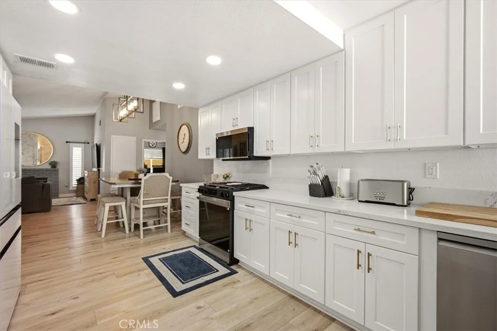 Photo of 8725 Sandhill Drive