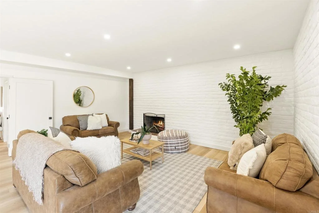 Photo of 1140 Evergreen Lane
