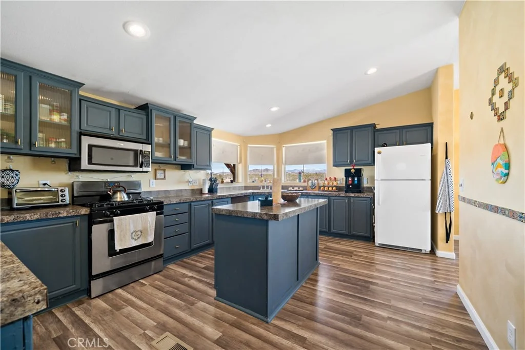 Photo of 61375 Leslie Lane
