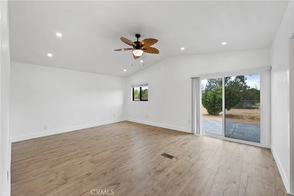 Photo of 4009 W Avenue K-8