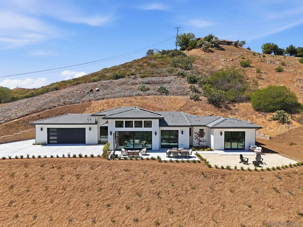 Photo of 3916 Citrus