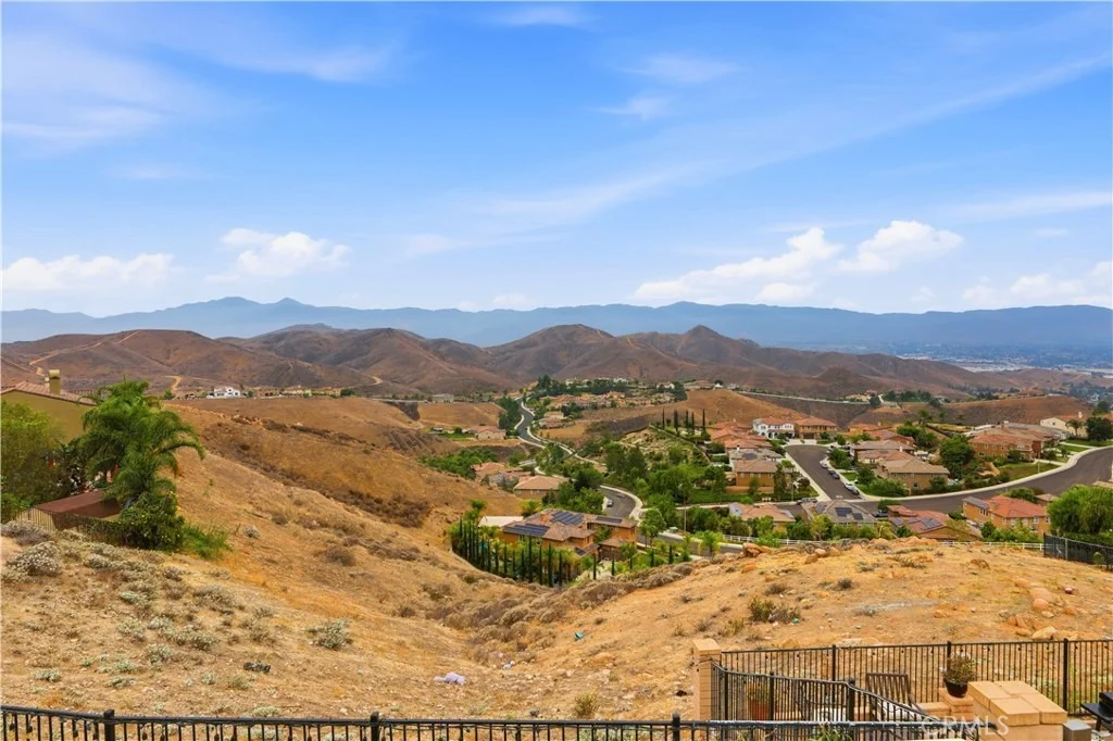 Photo of 15979 Skyridge