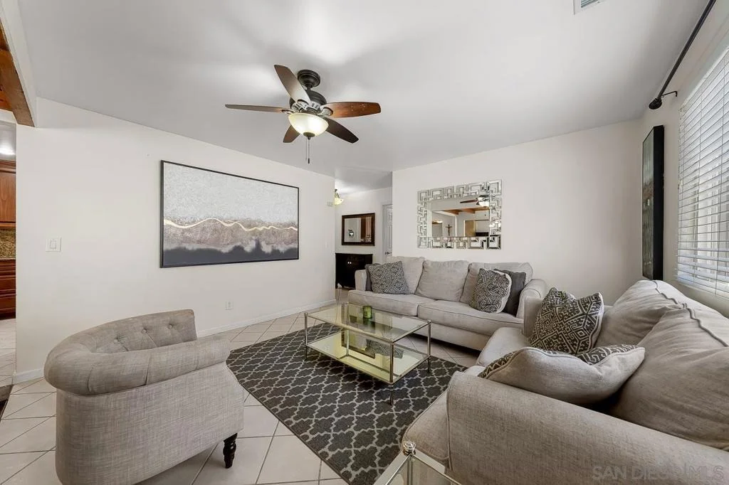 Photo of 922 Denise Ln