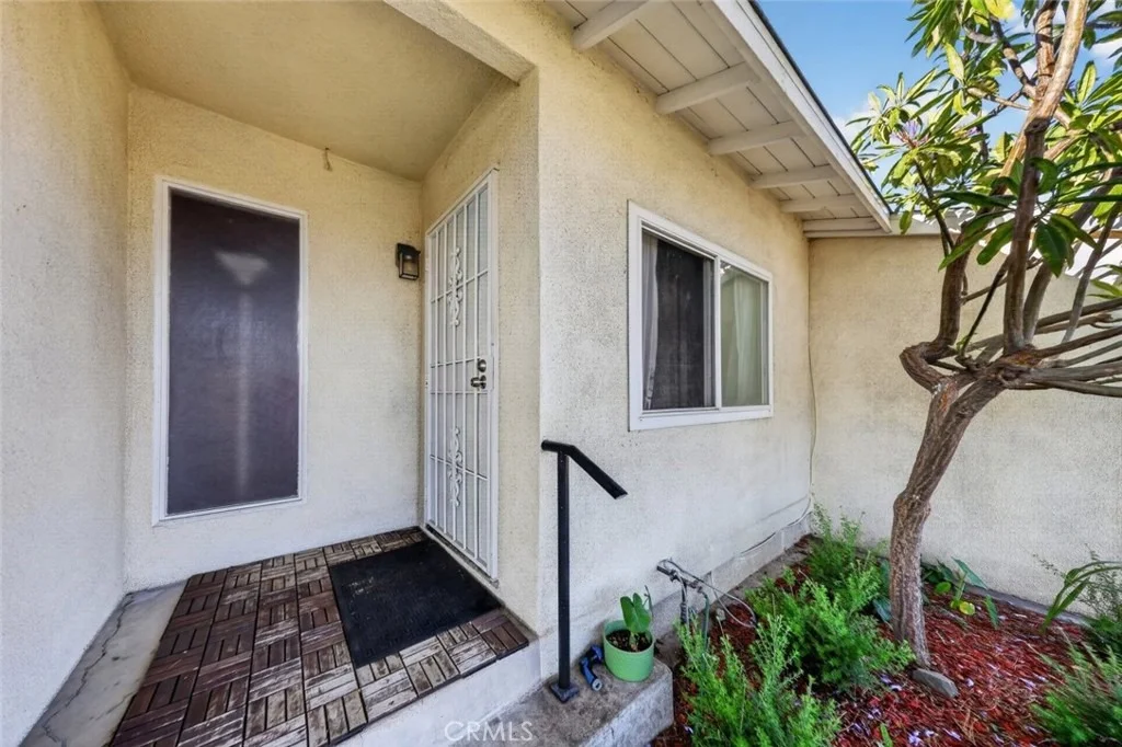 Photo of 1695 James Place