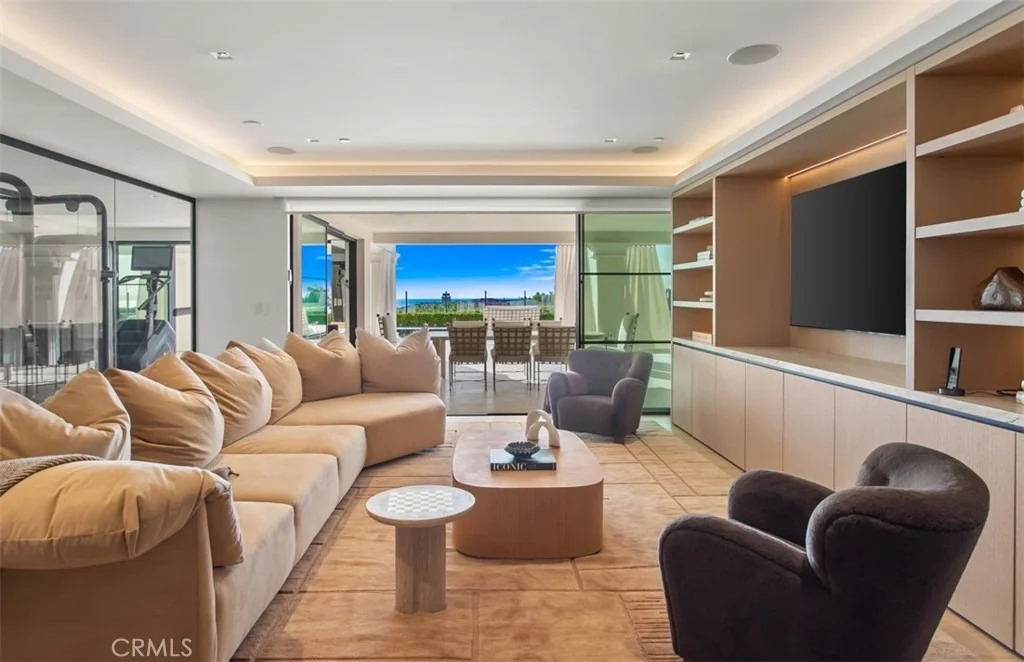 Photo of 7 Sailview