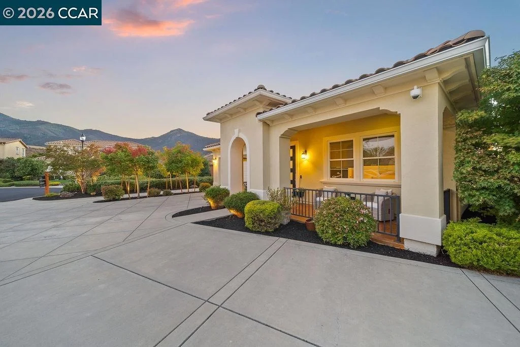 Photo of 24 Promontory Place