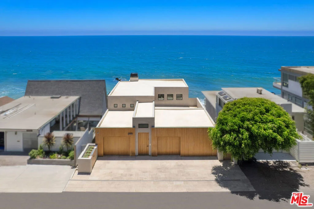 Photo of 24818 Malibu Road