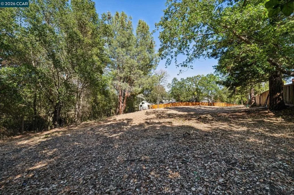 Photo of 2050 Buttner Rd