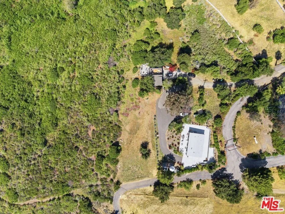 Photo of 3065 S S Foose Road