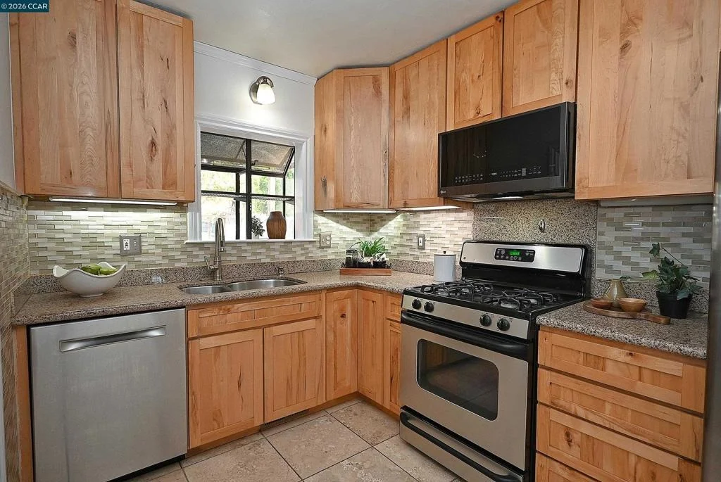 Photo of 1035 Palm Ave