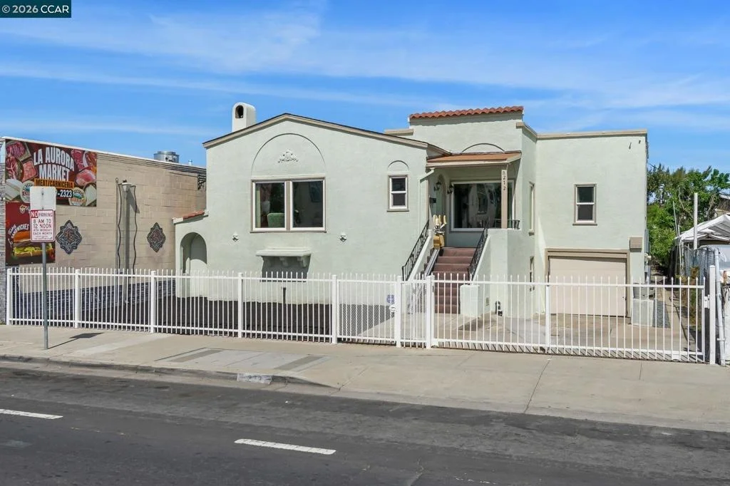 Photo of 272 W 10Th St