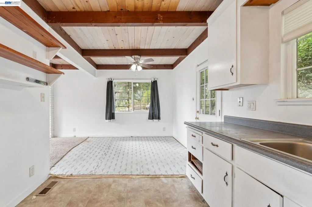 Photo of 6151 Valley View Rd