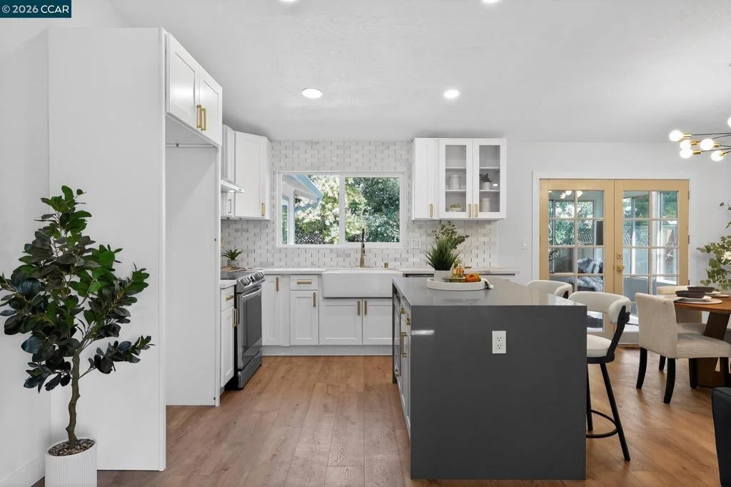 Photo of 19036 Junipero Serra Drive