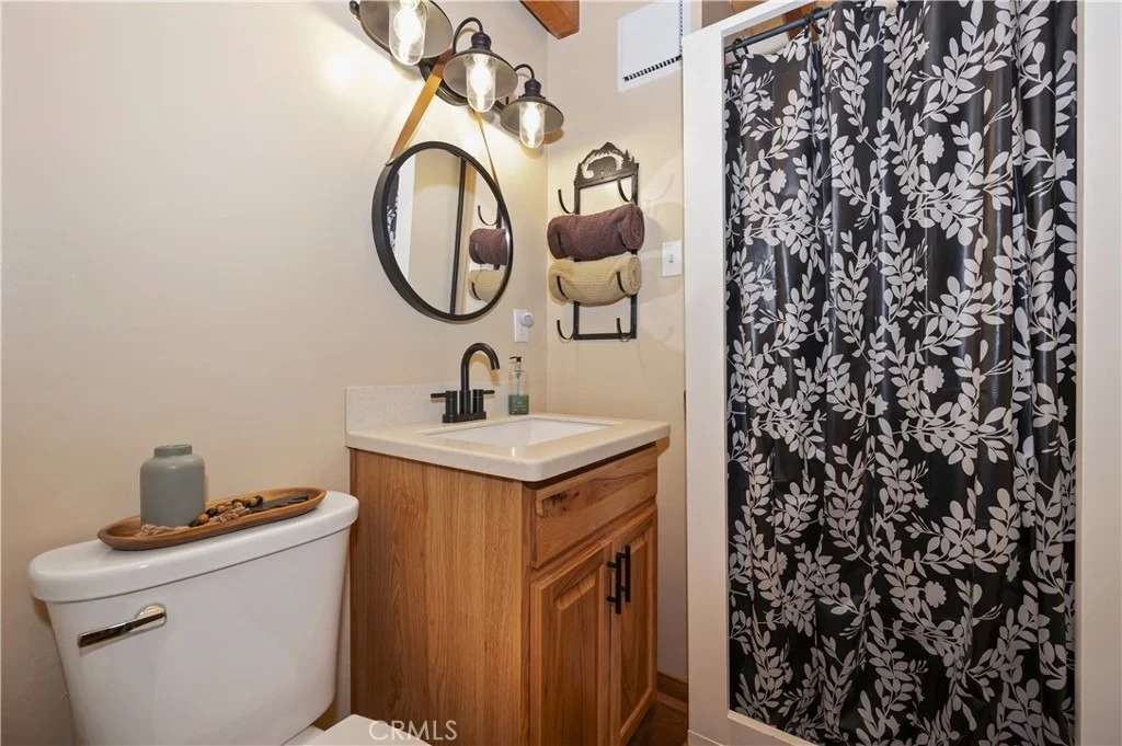 Photo of 698 Highland