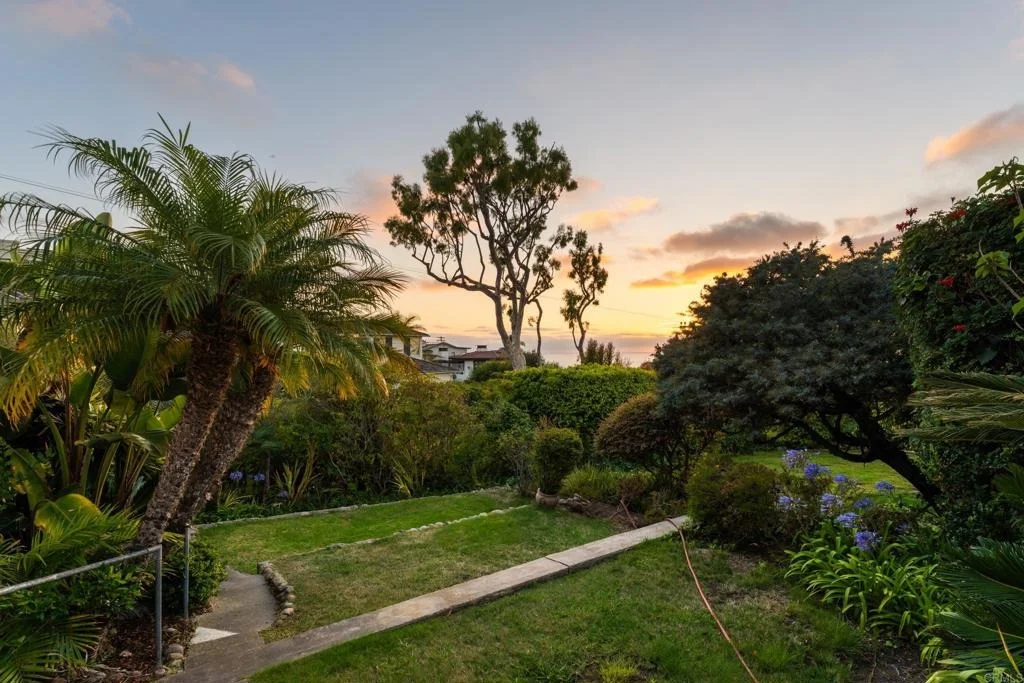 Photo of 1406 La Jolla Knoll