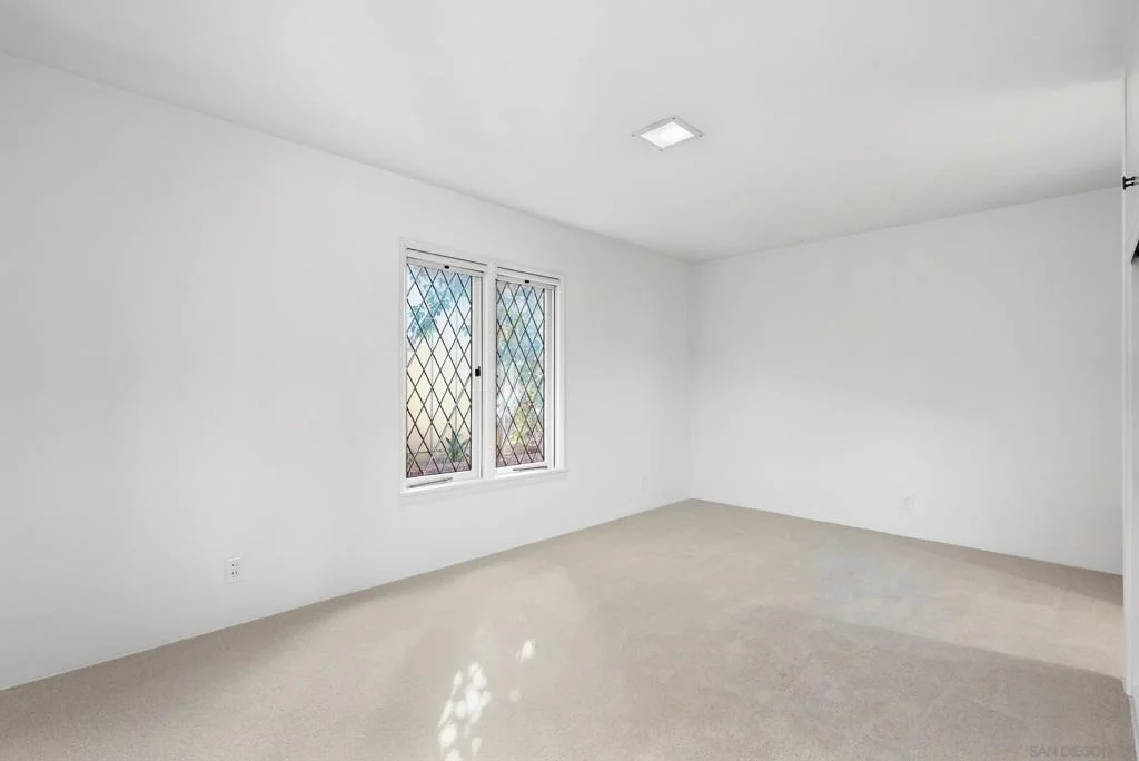 Photo of 7865 Roseland Drive